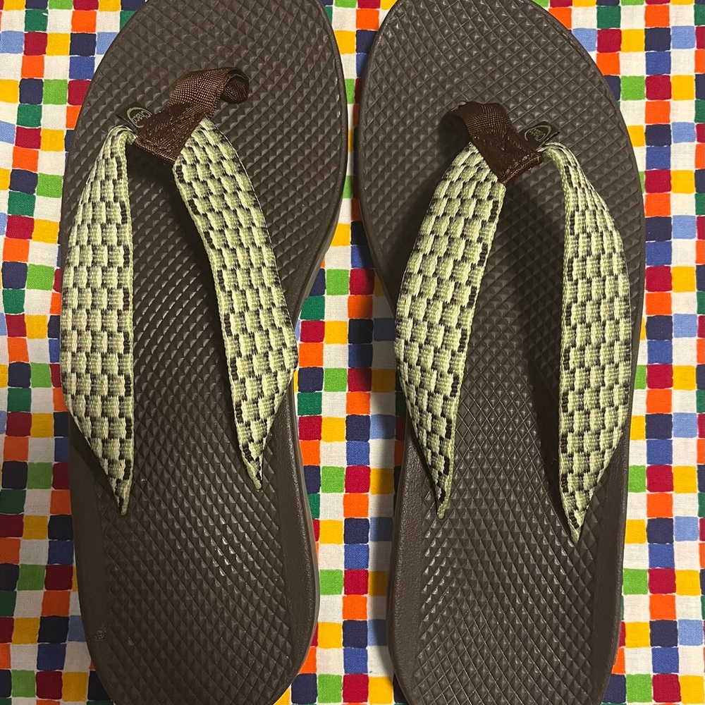 Chaco sandals 10 - Picture 2 of 5